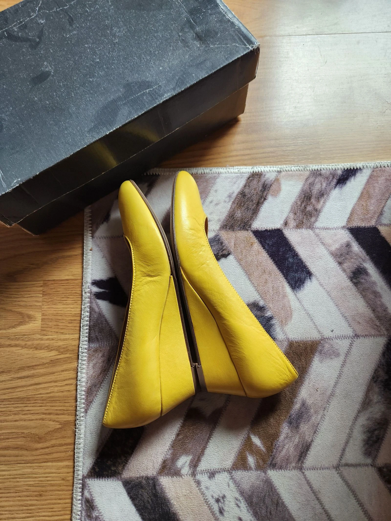 💛NIEUW superbe gele leren hakken maat 38💛 – photo 3